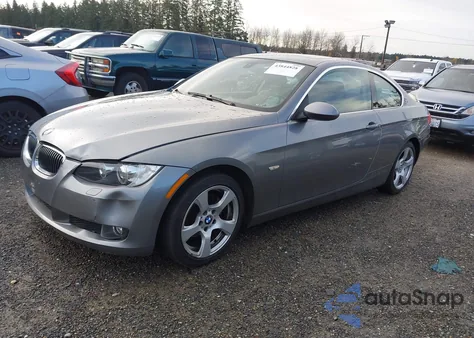 2007 BMW 328Xi z USA, uszkodzony, nr VIN WBAWC33547PD07070